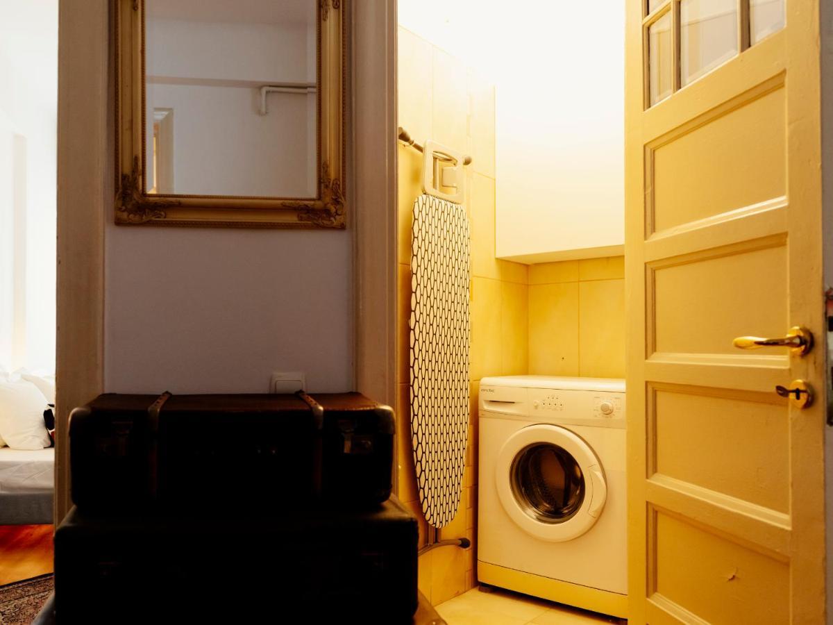 Lovely Vintage Double Studio In City Center Boekarest Buitenkant foto