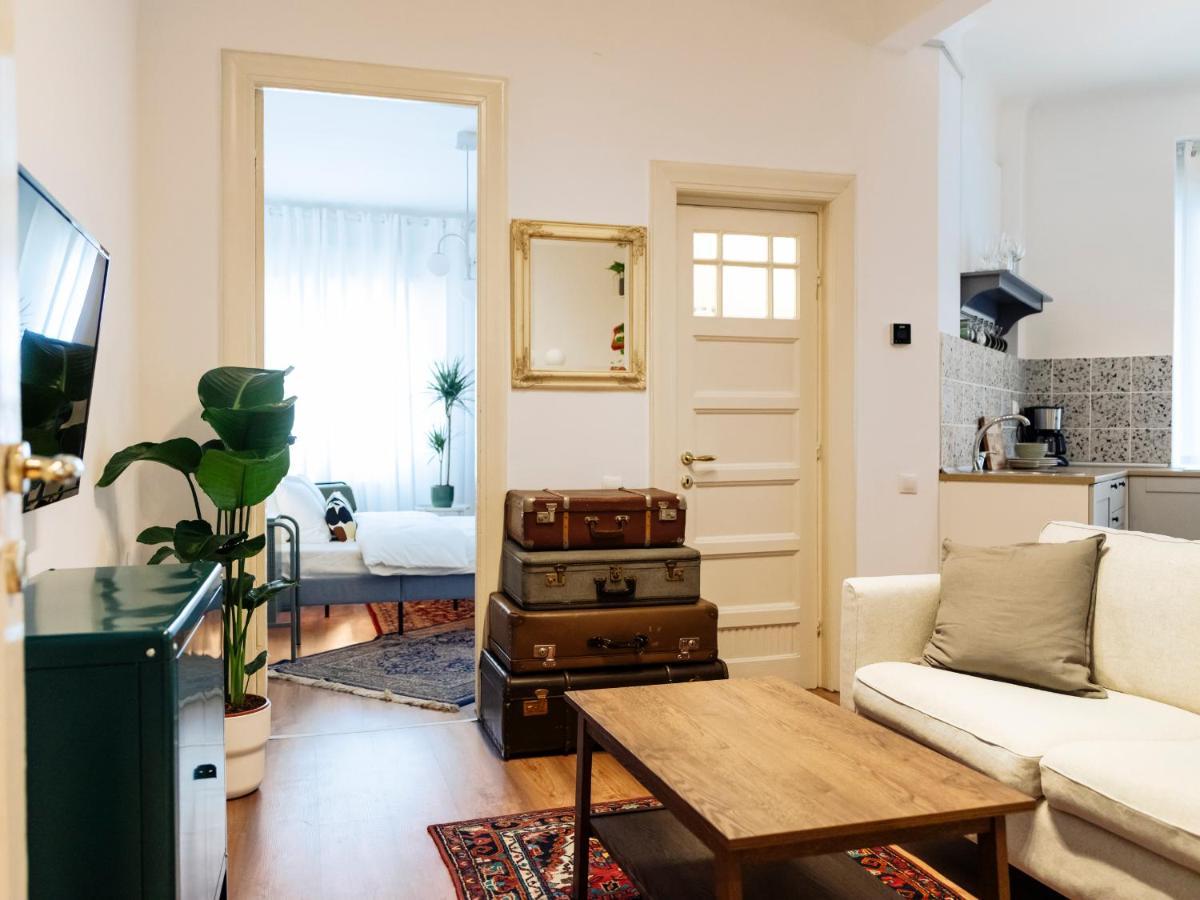 Lovely Vintage Double Studio In City Center Boekarest Buitenkant foto
