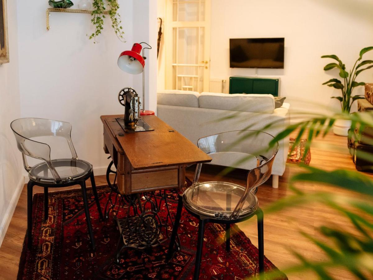 Lovely Vintage Double Studio In City Center Boekarest Buitenkant foto