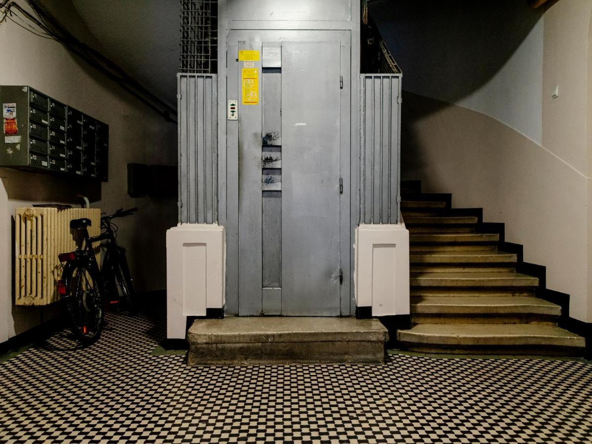 Lovely Vintage Double Studio In City Center Boekarest Buitenkant foto
