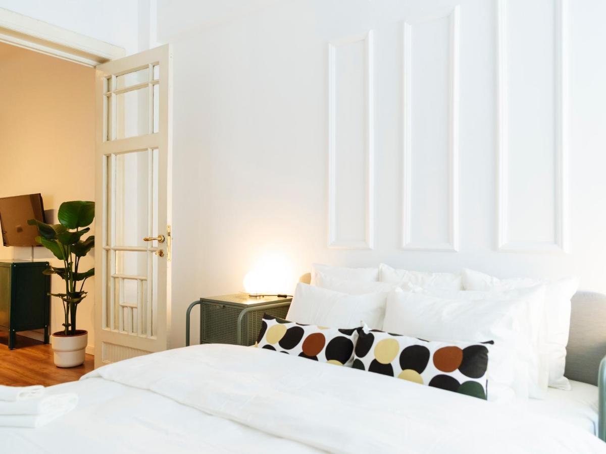 Lovely Vintage Double Studio In City Center Boekarest Buitenkant foto